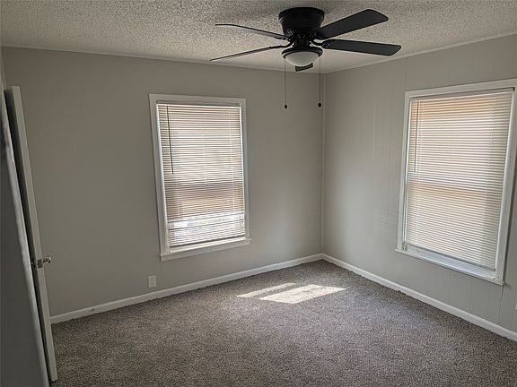 4th image of 3409 Wood Ave