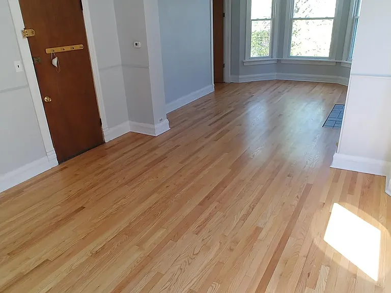 1921 W Larchmont Ave #2 — Photo 6
