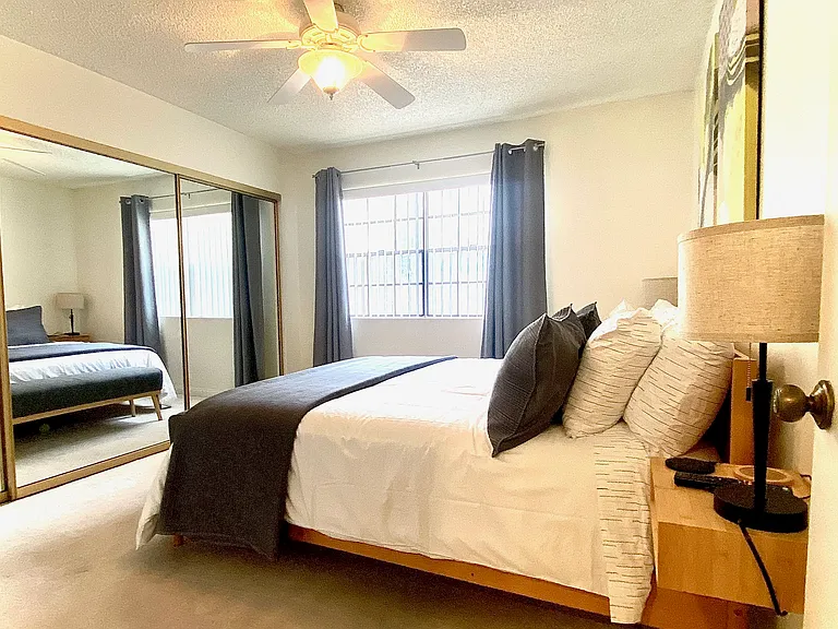 5300 E Waverly Dr — Photo 6