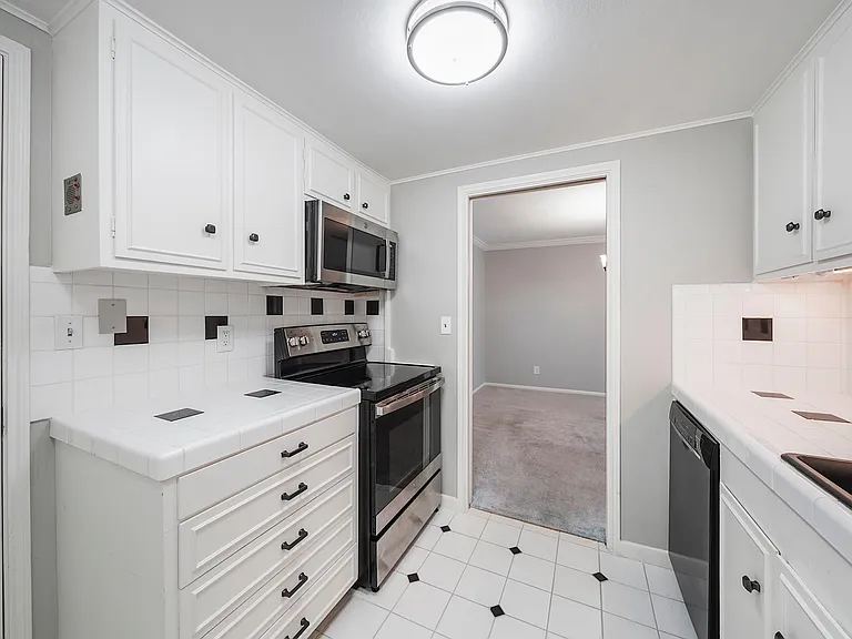 656 S Ripple Creek Dr #656 — Photo 10
