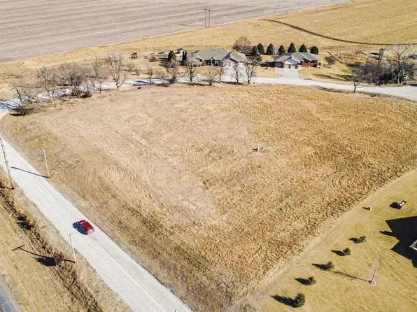11 Indian Hts, Schuyler, NE 68661