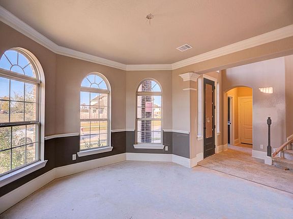 3rd image of 26123 Tintagel Ln