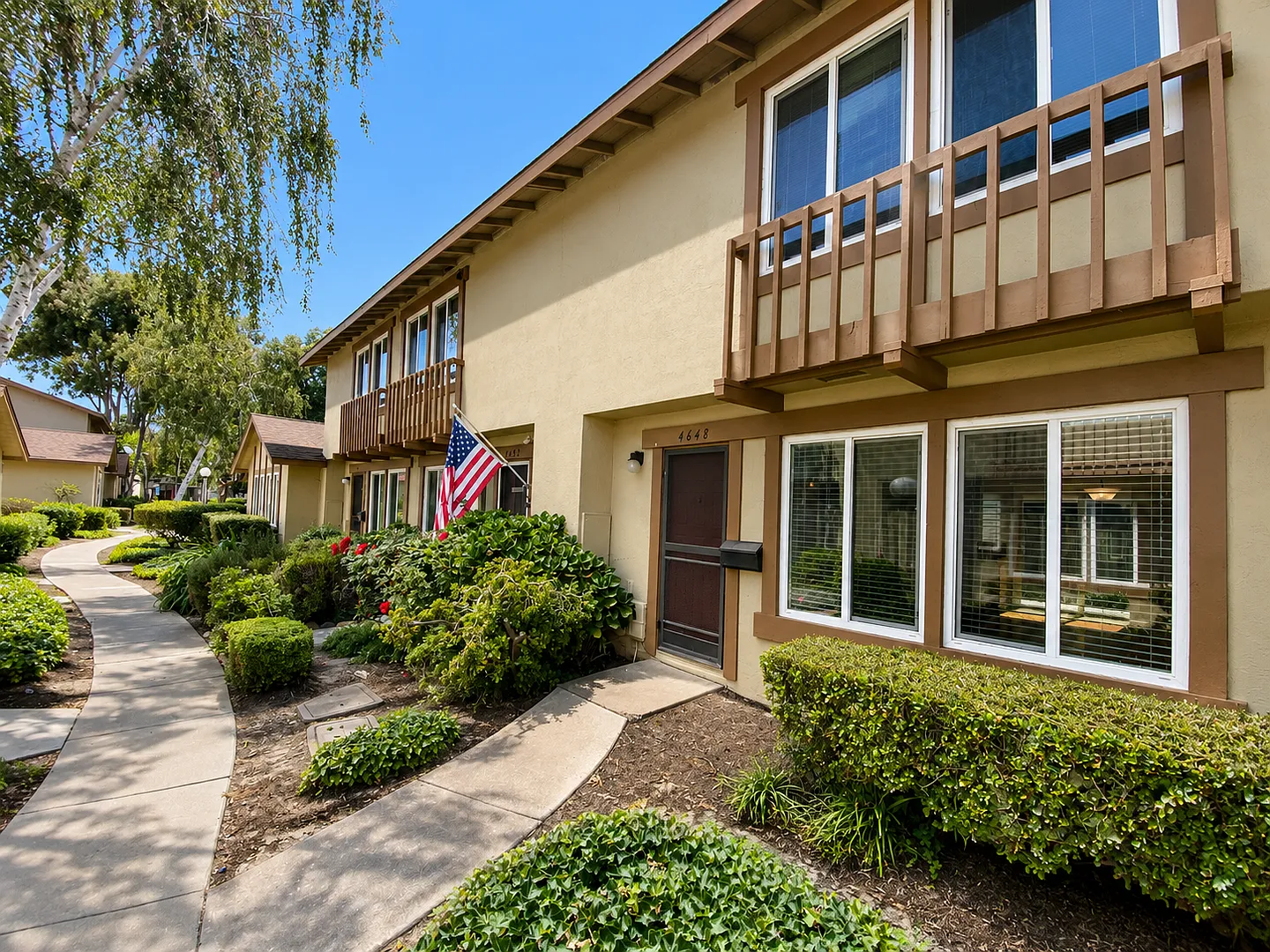Lovely 2-bedroom home located in Fremont! Cabrillo Neighborhood! — Photo 1