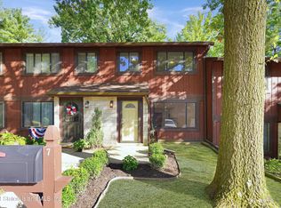 7 Stone Ln, Staten Island, NY 10314