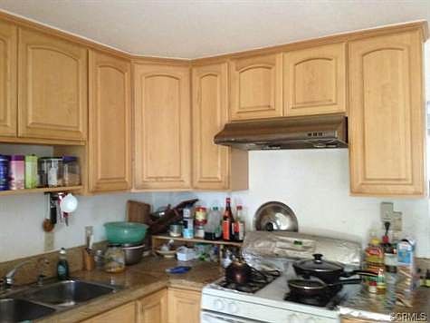 5th image of 8238 Yarrow St