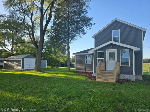 1962 Biebel Rd, Caro, MI 48723