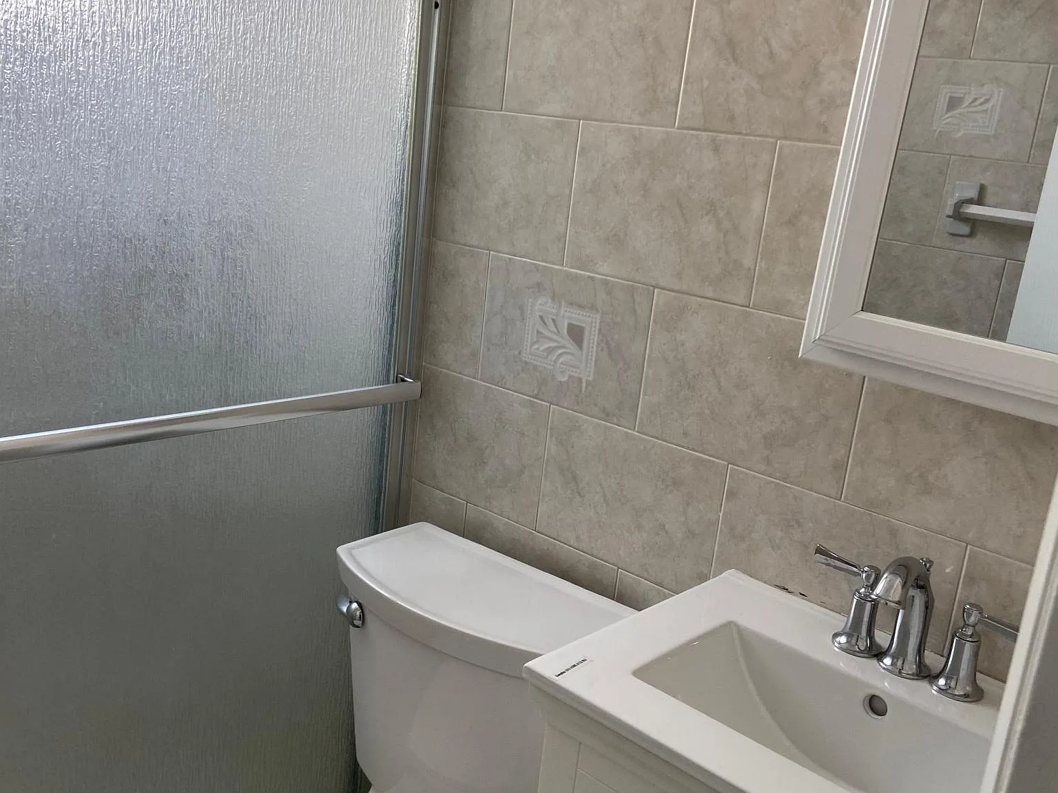 4744 NE Miami Ct — Photo 2