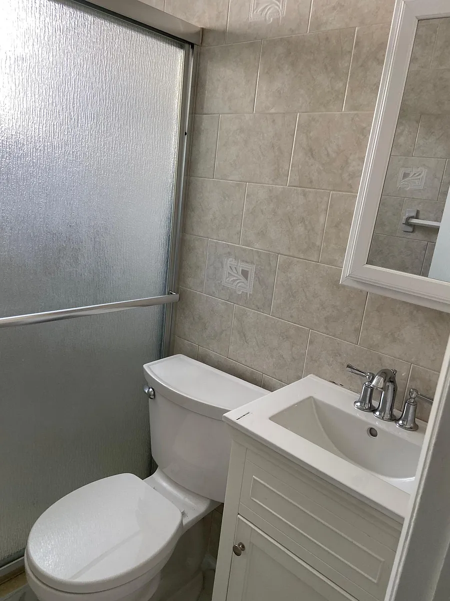 Building Photo - 4744 NE Miami Ct