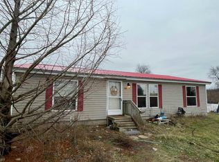 8962 N Vining Rd, Six Lakes, MI 48886