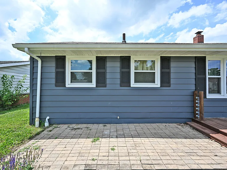 409 Glenn St — Photo 26