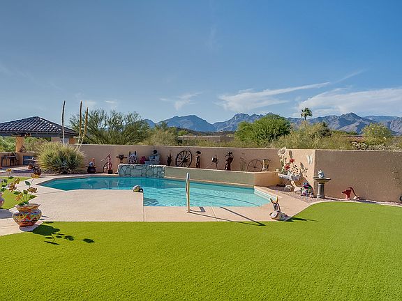 2nd image of 8041 E Paseo De Beatriz