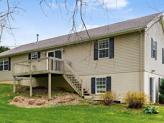3rd image of 1664 Apple Valley Dr