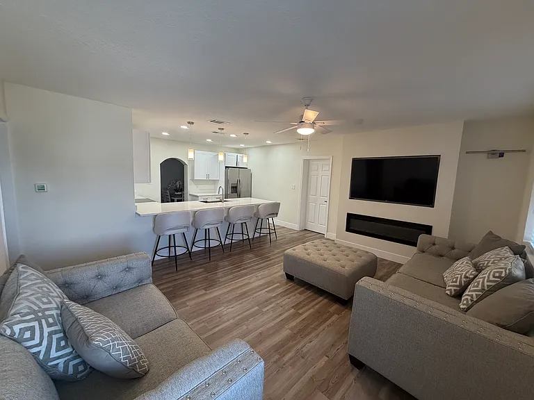 509 S Bayshore Dr #1 — Photo 29