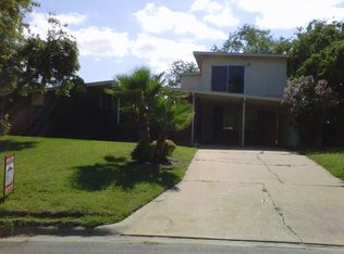 910 Cenizo St, Harlingen, TX 78550