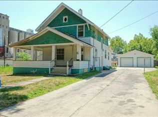 1915 E Grand Ave, Des Moines, IA 50316