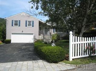 56 Hyatt Ave, Harrison, NY 10528