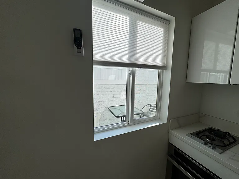 808B Burchett St — Photo 14