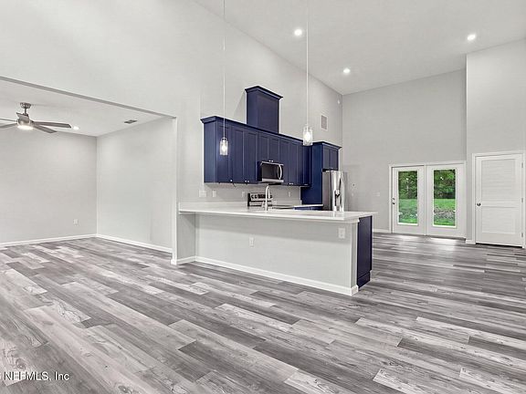 5th image of 4215 OAK FOREST Lane