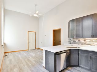 1435 W Blackhawk St #3R, Chicago, IL 60642