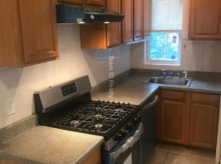127 Arsenal St, Watertown, MA 02472