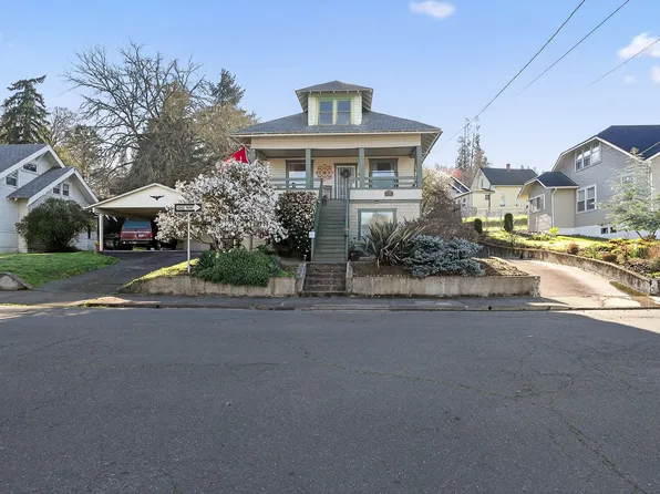 1151 SE Jackson St, Roseburg, OR 97470