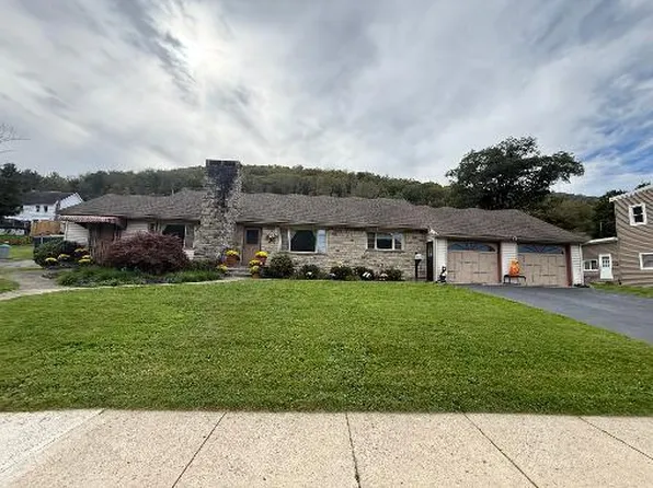 55 Germania St, Galeton, PA 16922
