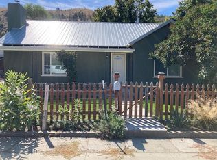 522 SE Hillcrest Rd, John Day, OR 97845