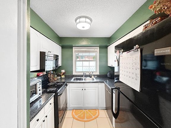 5th image of 116 GEORGETOWN DRIVE