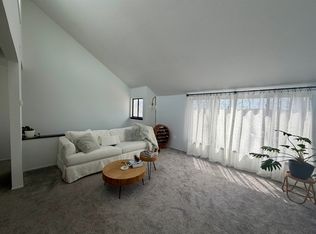 8 Redwood Ln, Ridgefield, CT 06877