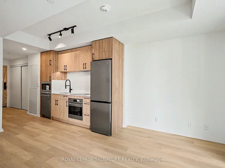 109 Erskine Ave #1111 — Photo 27
