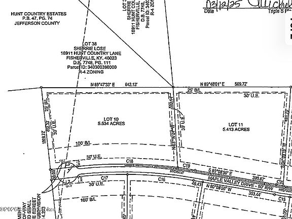 3rd image of 10 Maple Valley Dr