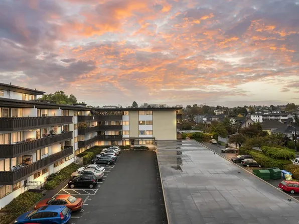964 Heywood Ave #414, Victoria, BC V8V 2Y5