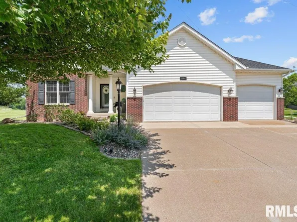 2086 Ashford Rd, Bettendorf, IA 52722