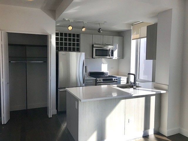 1st image of 801 Amsterdam Ave APT 7A