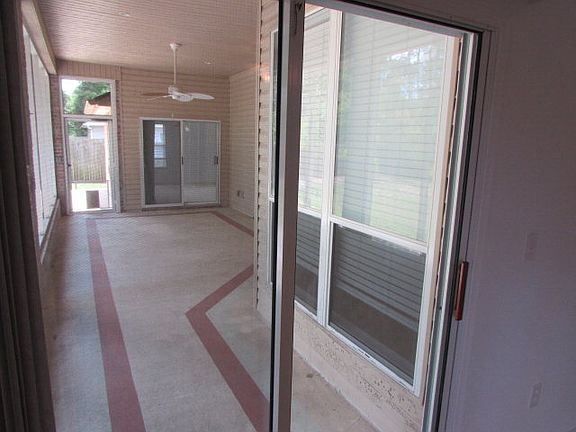 4th image of 50 Pepperdine Dr