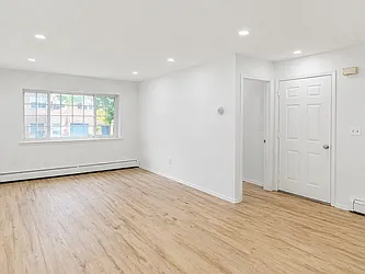 294 Tompkins Avenue, #3