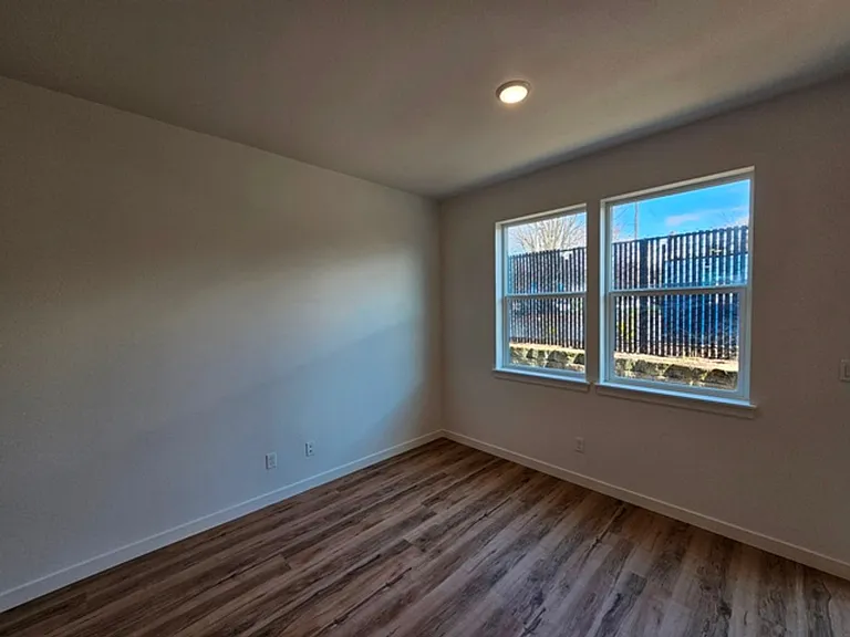 1250 Baxter Rd SE — Photo 5
