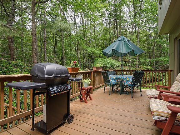 4th image of 25 Wildwood Drive #25