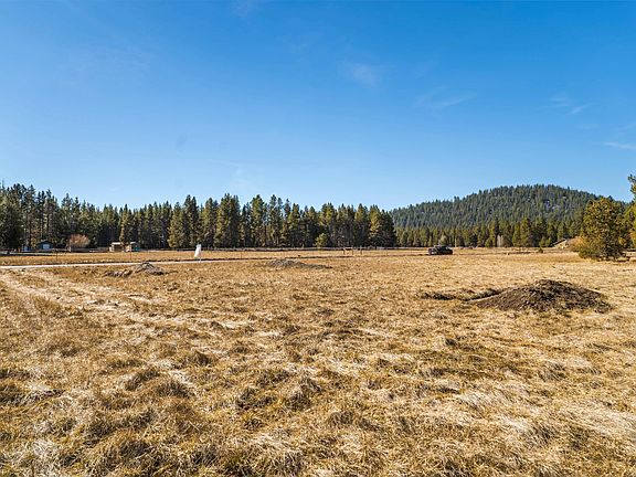 4th image of 16962 Elsinore Rd