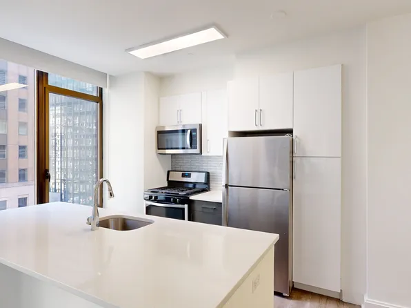 10 Hanover Square image 1 of 9