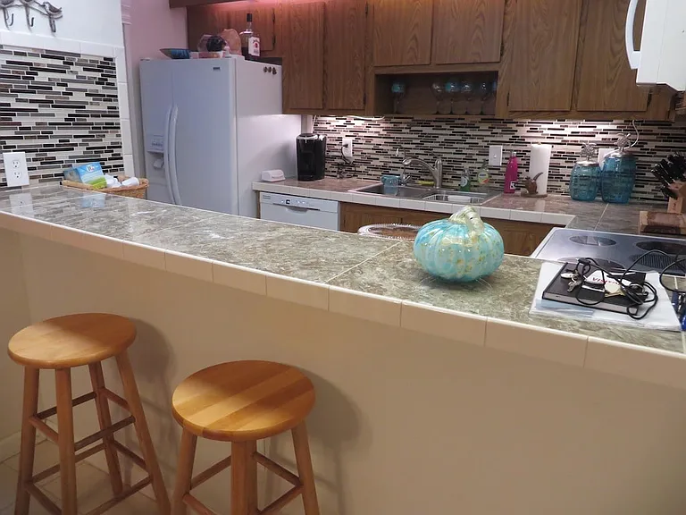Additional bar seating