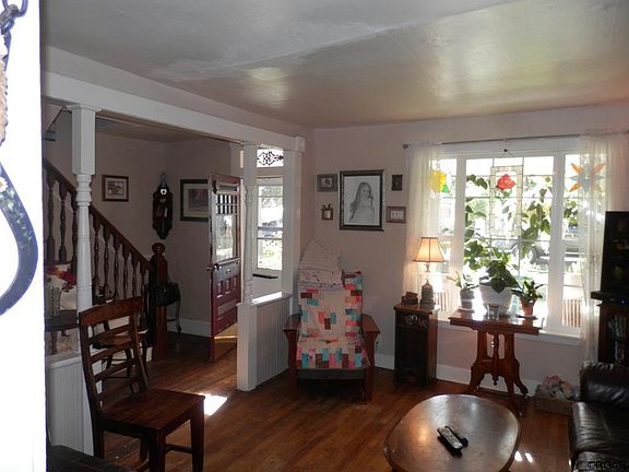 5th image of 213 N Frazier Ave
