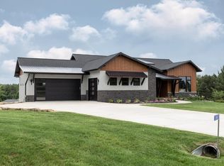 3251 Gray Hawk Trl, Green Bay, WI 54313