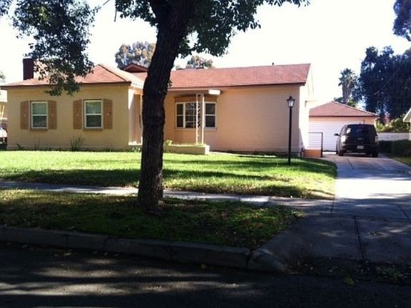 3rd image of 2697 Fremontia Dr