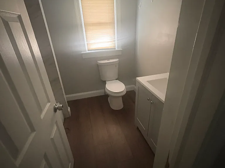 700 Woodbourne Ave #9 — Photo 6