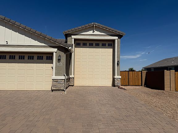 3rd image of 17091 N Palo Pino St