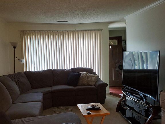 5th image of 906 Arborley Ct
