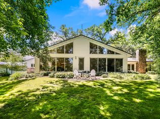 220 Oak Knoll Rd, Barrington Hills, IL 60010