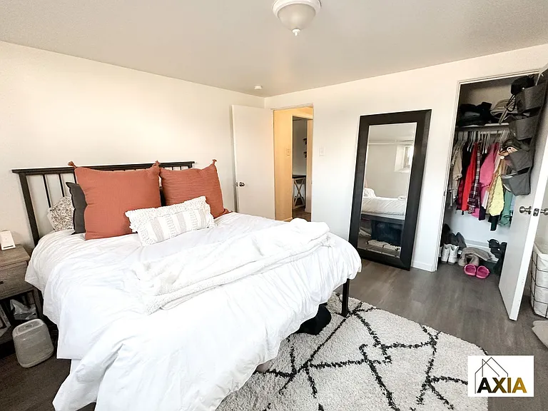 755 N Birch St — Photo 5