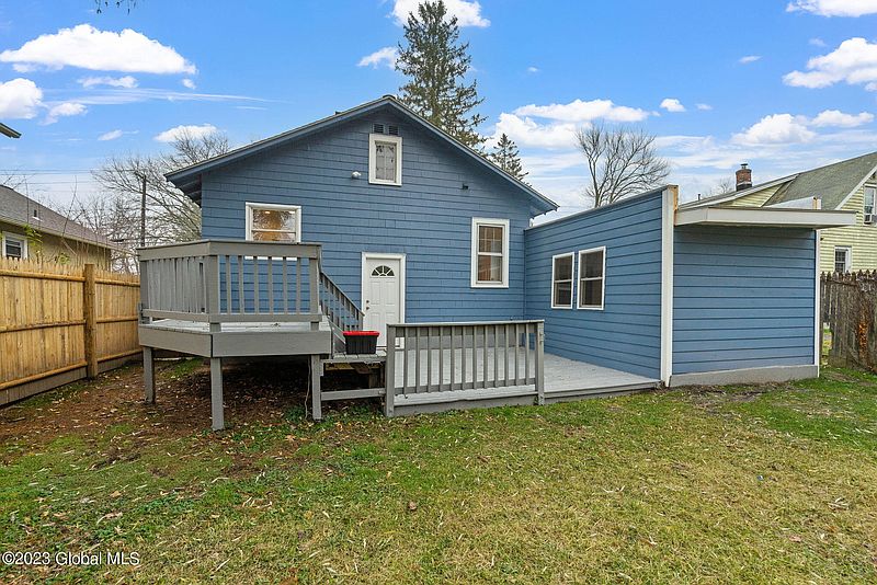 3rd image of 967 New Scotland Avenue